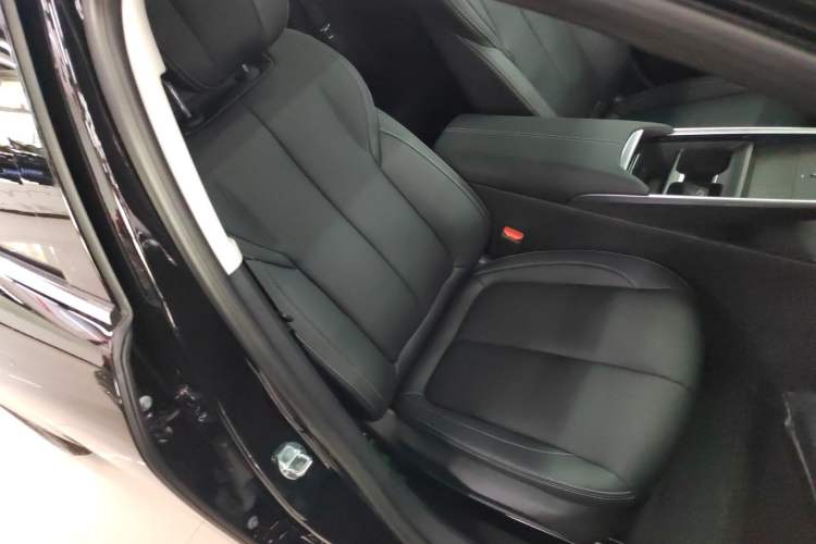 Used Buick LaCrosse 2026 Model 28T Platinum Edition
