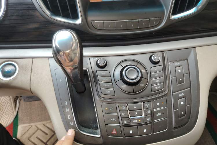 Used Buick GL8 2011 3.0L XT Luxury Business Flagship Edition