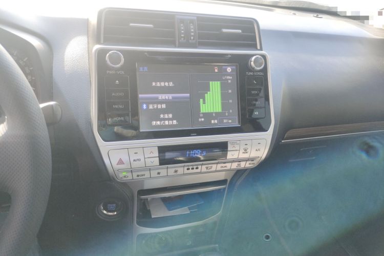 Used Toyota Prado 2018 3.5L Automatic TX Audio And AC Panel