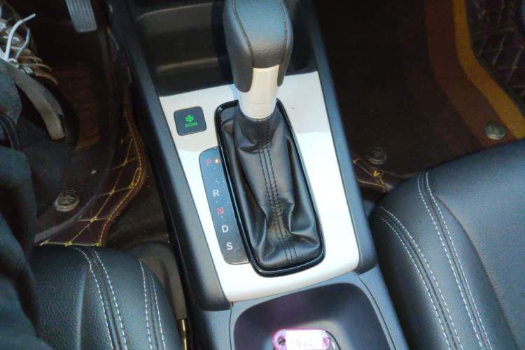 Used Honda Fit 2021 1.5L CVT Trend Edition Gear Lever