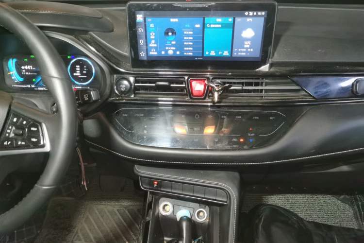 Used JAC iEVS4 2019 Luxury Smart Connectivity Model