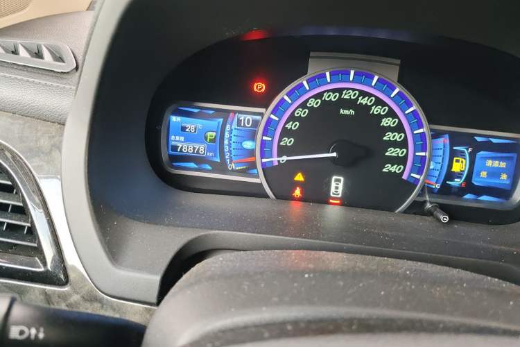 Used BYD S7 2017 2.0T Automatic Prestige Edition Odometer Close Up