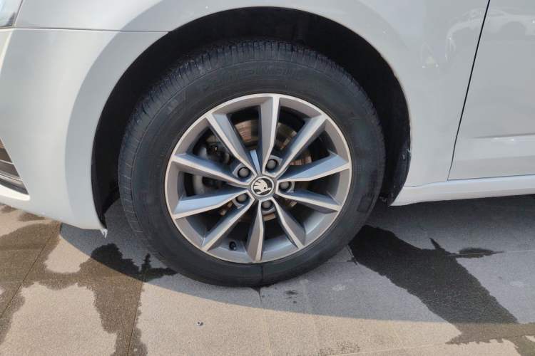 Used Skoda Octavia 2017 1.6L Automatic Chuanxing Edition