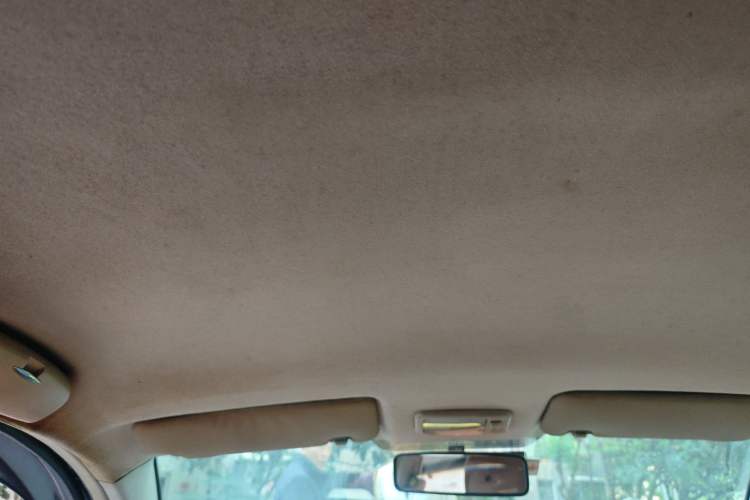 Used Geely Auto Diamond 2010 2nd Generation 1.5L Manual Standard Version Headliner