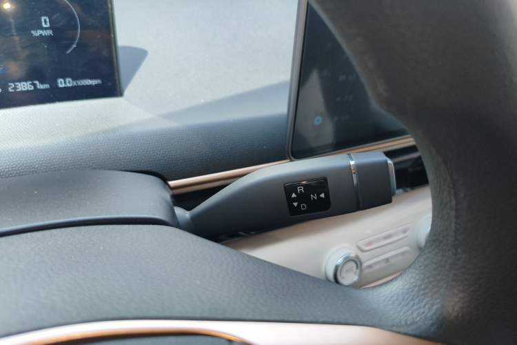 Used Cowin October 2023 301km Zhi Feng Edition Gear Lever