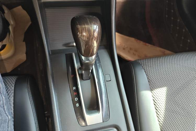 Used Honda Jade 2016 1.8L Automatic Comfort Version 5 Seats
