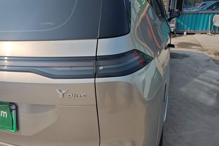 Used AION Y 2022 Plus 70 Smart Edition Right Rear Taillight