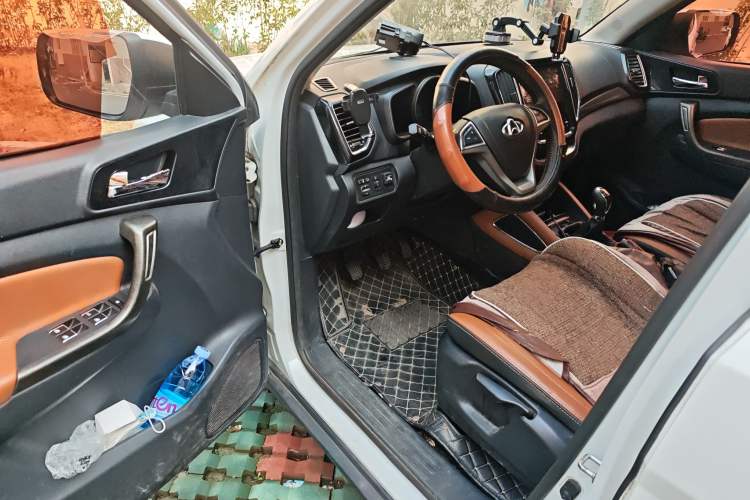 Used CHANGAN OSHAN CX70 2017 Facelifted CX70T 1.5T Manual High-Performance Edition