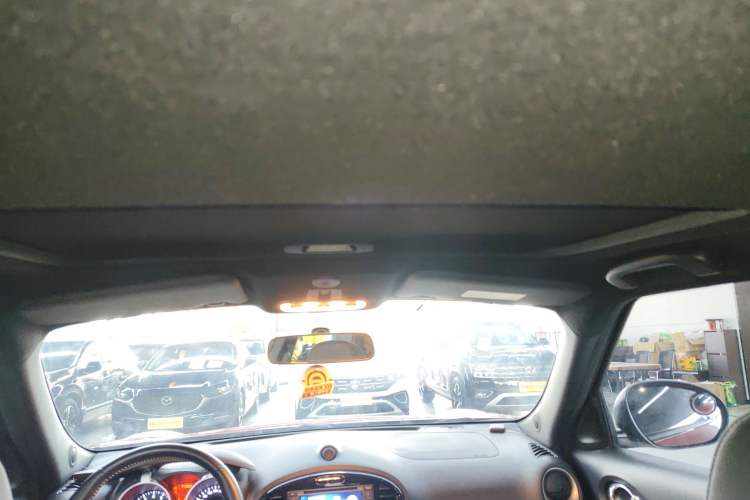 Used Infiniti ESQ 2014 1.6L Spontaneous Edition
