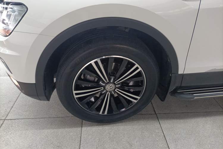 Used Volkswagen Tiguan L 2020 330TSI Automatic Two-Wheel Drive Panoramic Comfort Edition China VI Standard