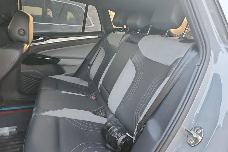 Used Volkswagen ID.4 CROZZ 2021 Long-Range PRO Two-Wheel Drive Version Left Rear Seat