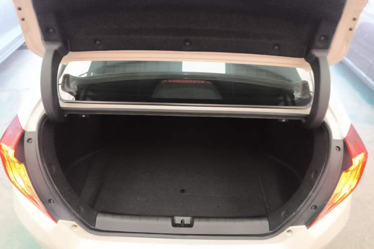 Used Honda Civic 2016 220TURBO CVT Luxury Edition
