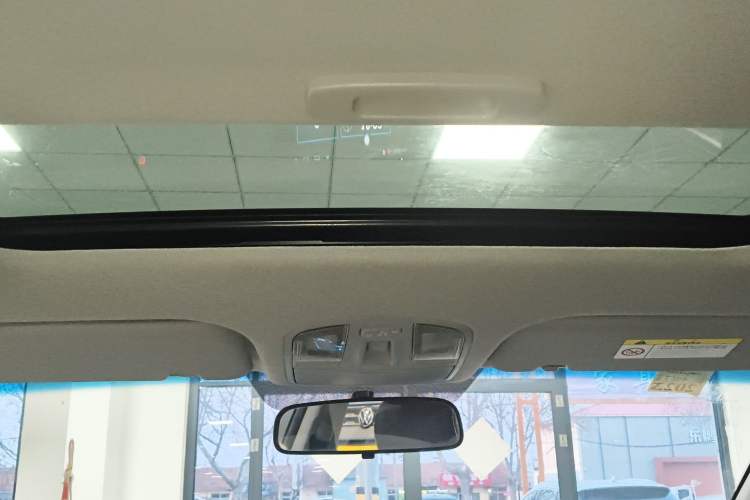 Used Hyundai Elantra (6th Generation / Lingdong) 2016 1.6L Manual ZhiXuan · Dynamic Model Headliner