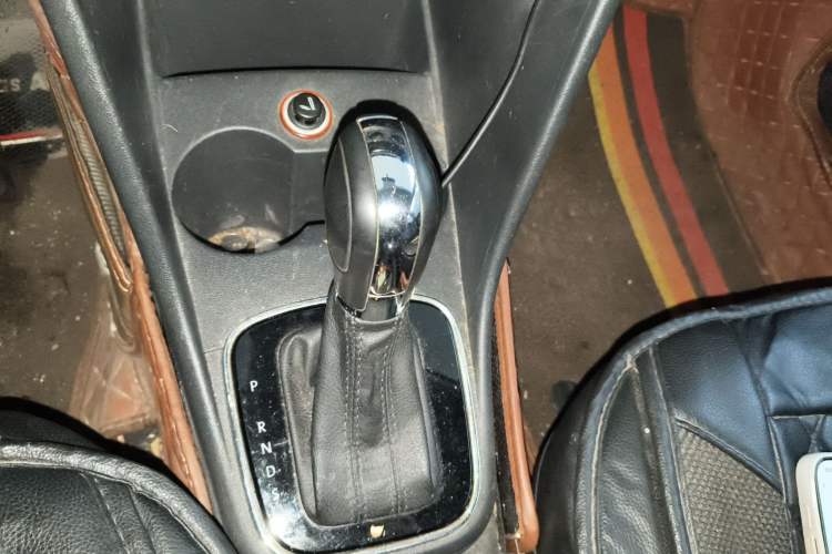 Used Volkswagen Polo 2016 1.6L Automatic Comfort Model
