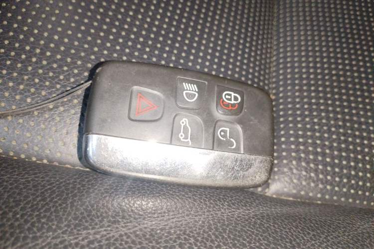 Used Land Rover Discovery Sport 2018 240 PS HSE Version