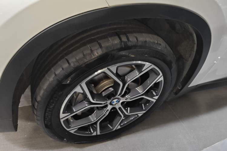 Used BMW X1 2022 sDrive25Li Leading Model Left Front Wheel Hub