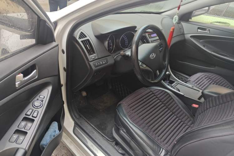 Used Hyundai Sonata 2011 2.0L Automatic Leading Edition
