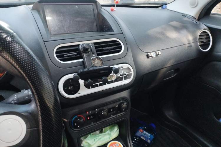 Used MG 3 2016 1.3L AMT Comfort Edition Audio And AC Panel