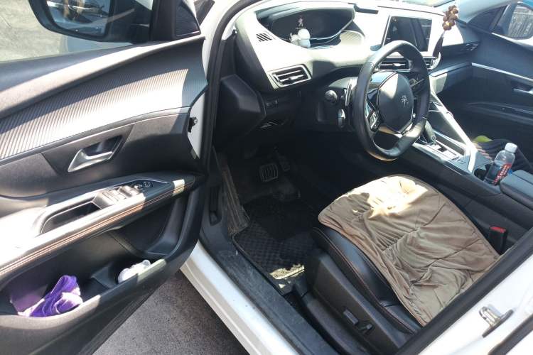 Used Peugeot 4008 2018 350THP Elite Edition Driver Seat