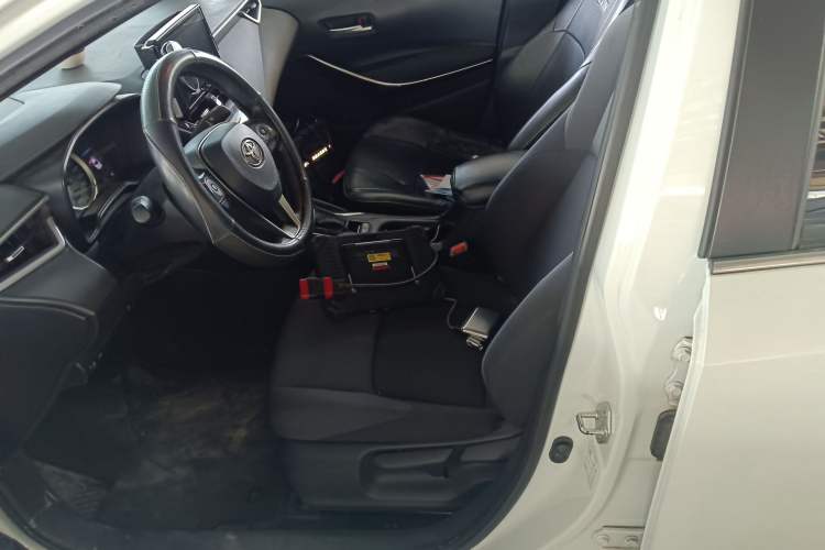 Used Toyota Levin 2019 Dual-Engine 1.8H E-CVT Luxury Edition China VI Standard Left Front Seat