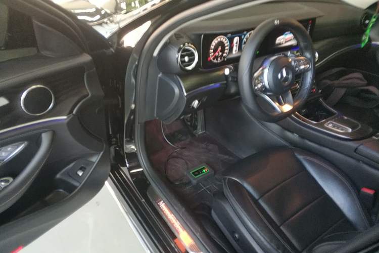 Used Mercedes-Benz E-Class 2019 E 300 L Sporty and Stylish Model