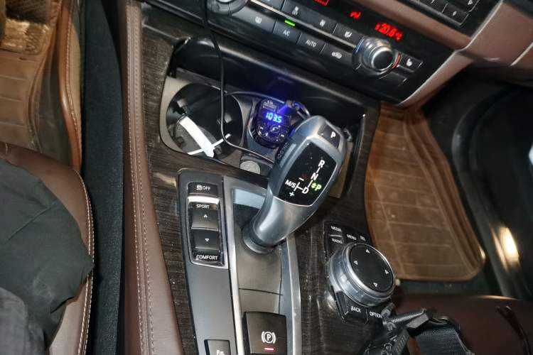 Used BMW 5 Series 2014 525Li Luxury Design Package