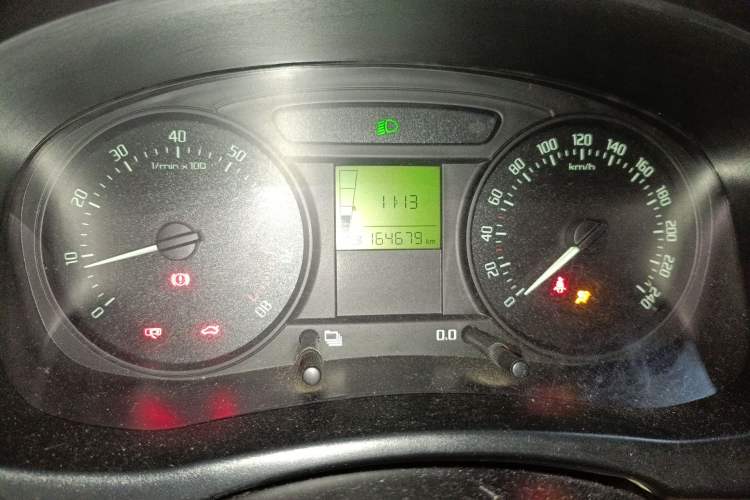 Used Skoda Fabia 2012 1.4L Manual Crystal Edition Odometer Close Up