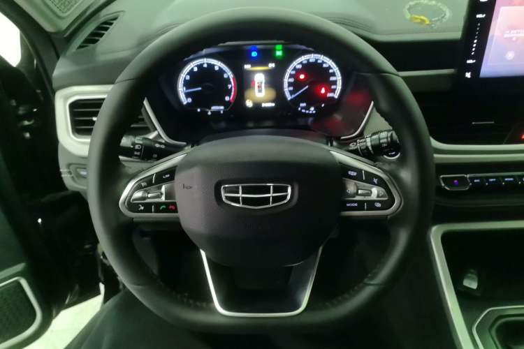 Used Geely Auto Vision X6 2020 1.4T Manual Luxury Model
