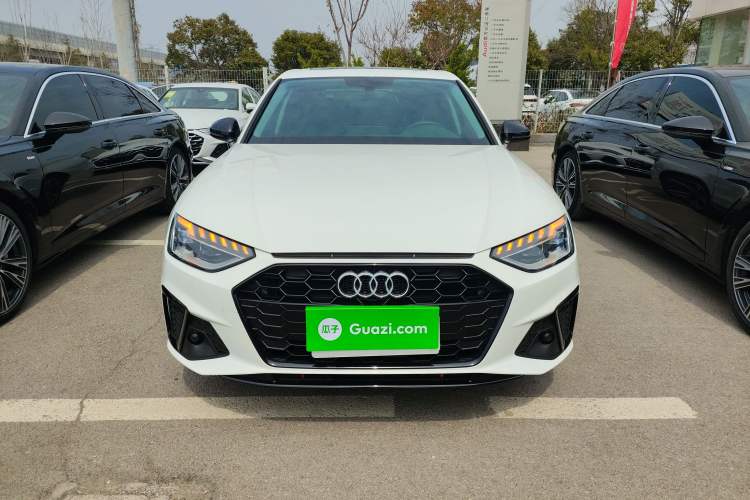 Used Audi A4L 2022 40 TFSI Luxury Dynamic Model