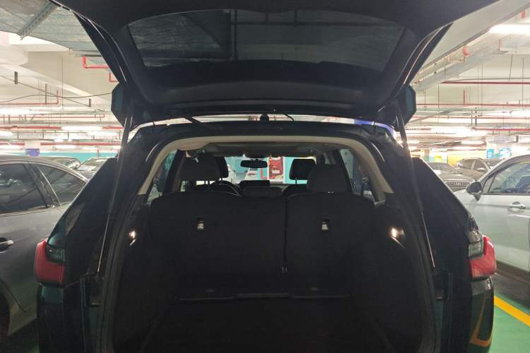 Used Honda Breeze 2023 240TURBO Two-Wheel Drive Elite Edition 5 Seats Trunk