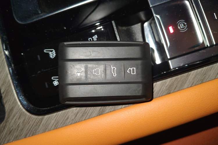 Used Tank 500 New Energy 2023 Hi4-T
