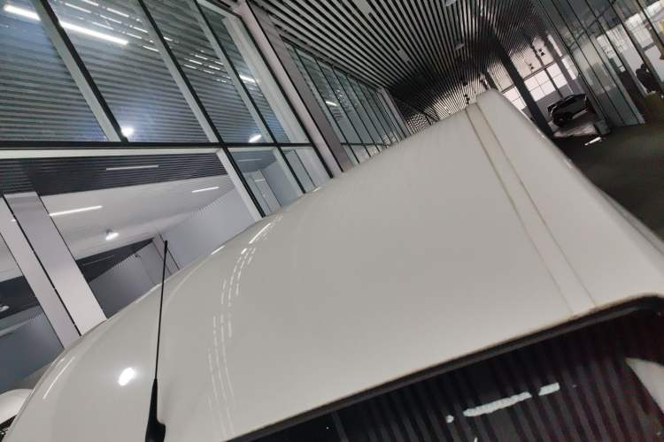 Used SAIC MAXUS Xintu V80 2024 Aotuntong Value Edition 6MT Short Wheelbase Mid-Height Roof 127 Ps 5/6 Seats
