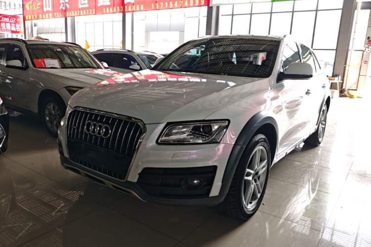 Used Audi Q5 2017 Plus 40 TFSI Technology Model