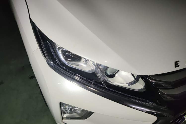 Used Mitsubishi Eclipse Cross 2021 1.5T CVT Two-Wheel Drive Dream Edition Right Front Headlight
