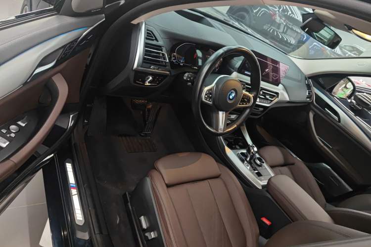 Used BMW iX3 2022 Leading Type
