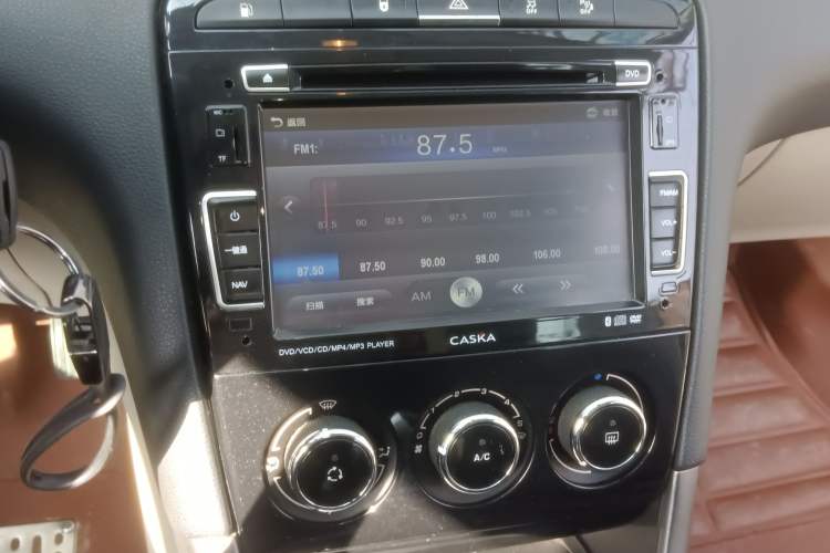 Used Peugeot 408 2013 2.0L Manual Comfort Edition
