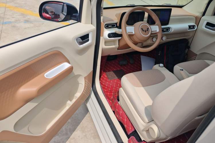 Used Wuling Hongguang MINIEV 2024 3rd Generation 215km Youth Edition
