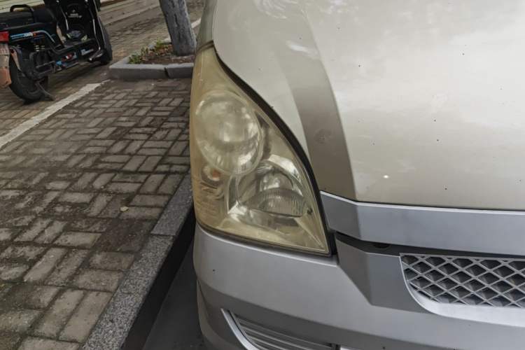 Used Wuling Rongguang 2014 1.2L S Base Model
