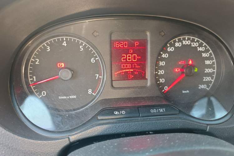 Used Volkswagen Polo 2013 1.6L Automatic Comfort Edition