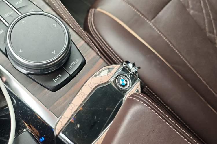 Used BMW 5 Series New Energy 2018 530Le Luxury Package Vehicle Key