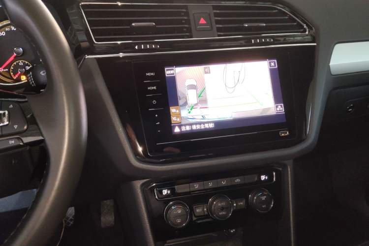 Used Volkswagen Tiguan L 2021 330TSI Automatic Two-Wheel Drive Smart Edition
