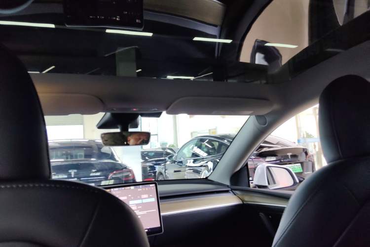 Used Tesla Model Y 2022 Performance High-Performance All-Wheel-Drive Version