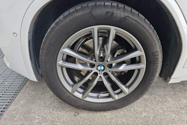 Used BMW X3 2020 xDrive28i M Sport Package Left Front Wheel Hub