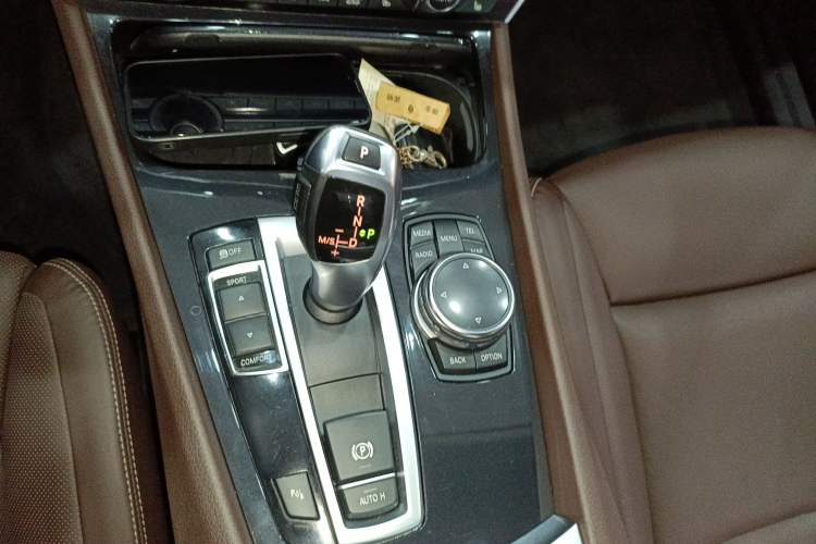 Used BMW 5 Series GT 2014 535i Luxury Edition