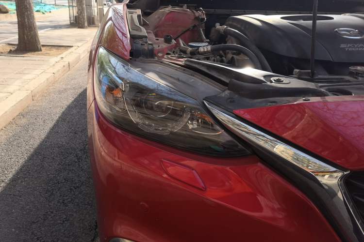 Used Mazda Atenza 2017 2.5L Sky Blue Supreme Edition Right Front Headlight