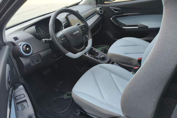 Used Chery QQ Little Ant 2022 Sweet Pink Edition Half-Sugar Version Lithium Iron Phosphate 30 kW 301 km
