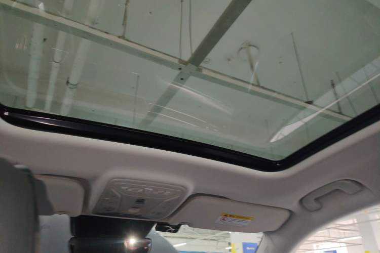 Used Hongqi HS5 2022 Revised Version 2.0T Smart Connect Flagship Edition
