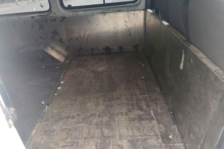 Used JMC Transit 2019 2.8T Commercial Version Short Wheelbase Low Roof 6-Seater China VI Emission Standard JX493