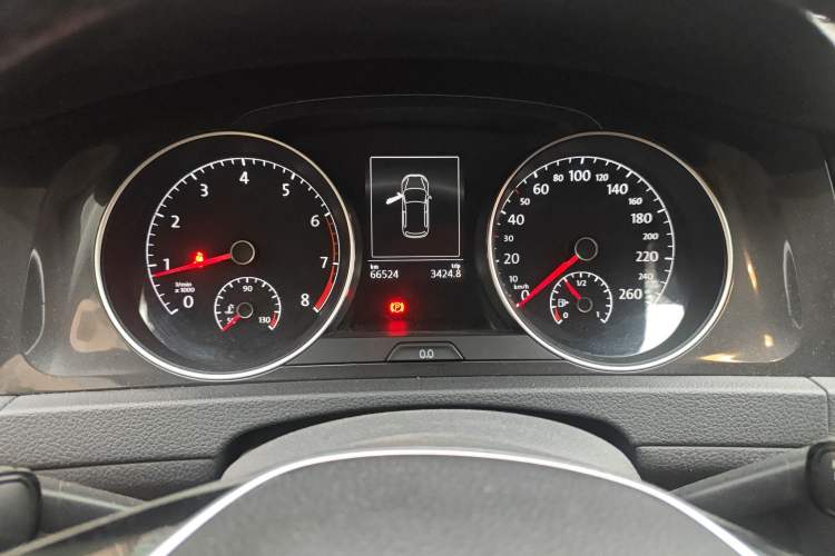 Used Volkswagen Golf 2017 230TSI Automatic Luxury Million-Vehicle Commemorative Edition