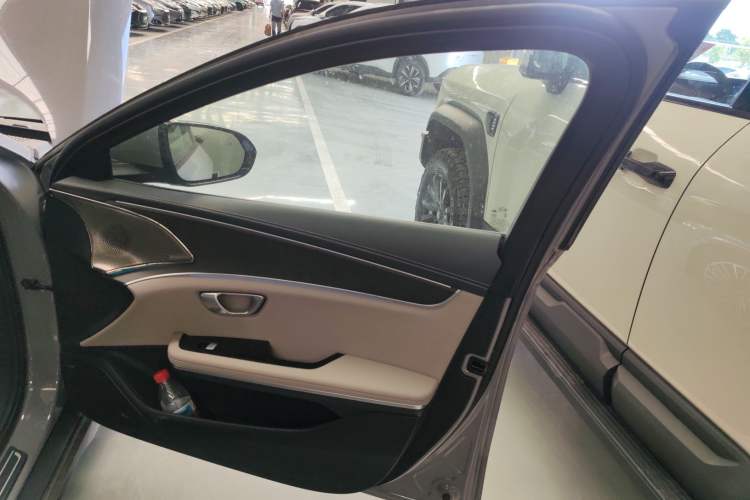 Used BYD Han 2025 EV Intelligent Driving Edition 701KM LiDAR Flagship Model